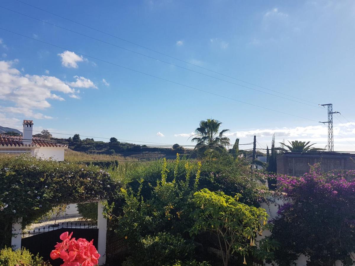 Bonita Villa En Nerja Casa Palomas Екстериор снимка