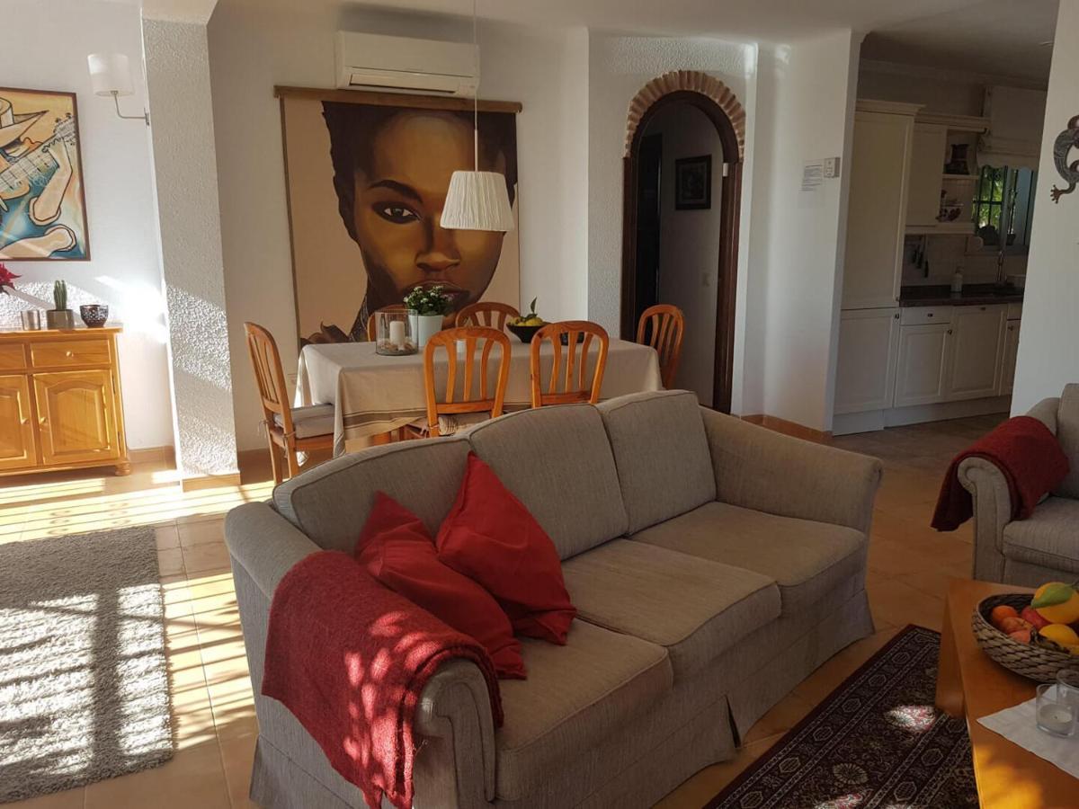 Bonita Villa En Nerja Casa Palomas Екстериор снимка